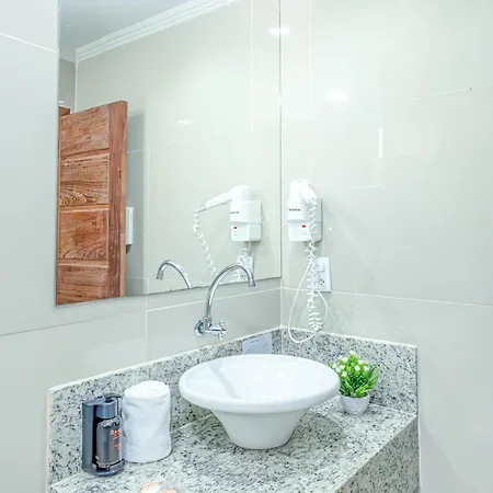 Ramada By Wyndham Porto Seguro Praia Exterior photo